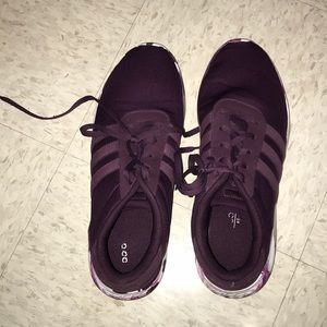 Adidas Cloud foam shoes